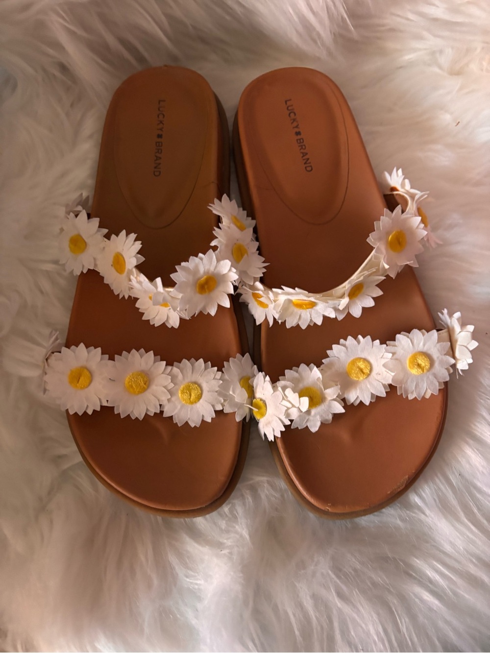 Lucky Brand White and Yellow Daisy Double-Strap Slide Sandals